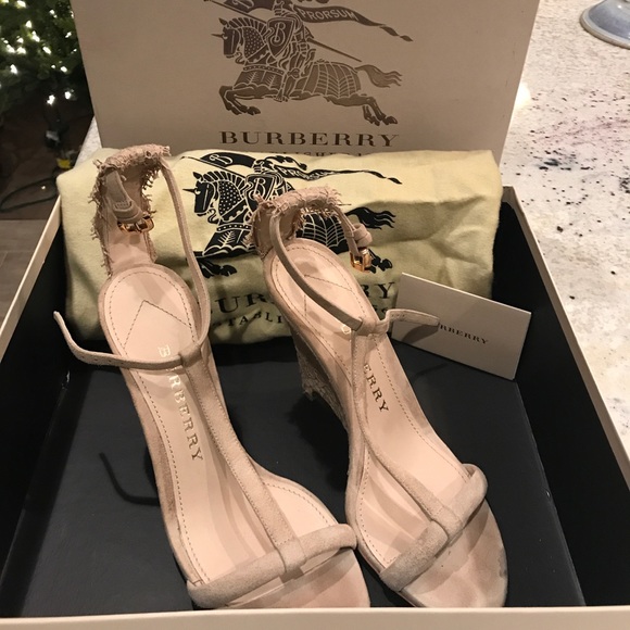 Burberry T-strap Lace Wedge - Picture 2 of 4